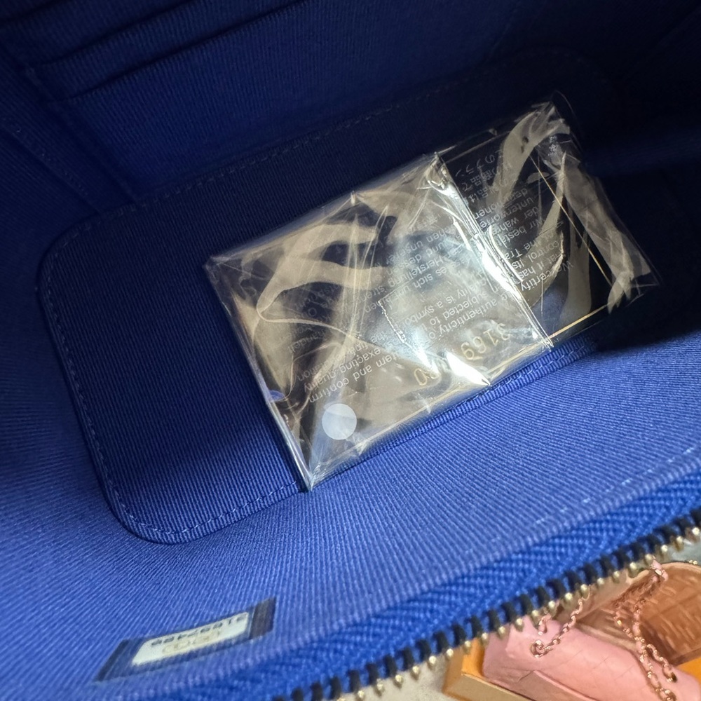 Chanel Top Handle Vanity Case Blue Gold Hardware - Picture 4 of 5